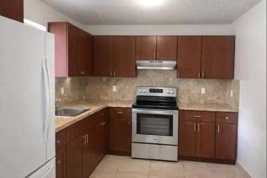 Main picture of 801-822 SW 8th St