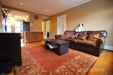 Main picture of 1722 Commonwealth Ave