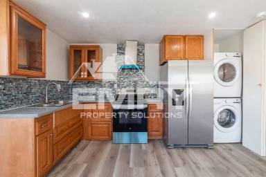 Main picture of 3652 Platt Ave
