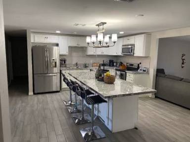 Main picture of 5523 W Palm Ln