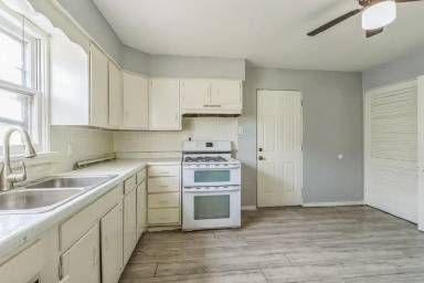 Main picture of 3407 Barber St