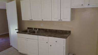 Main picture of 471 Marianna St