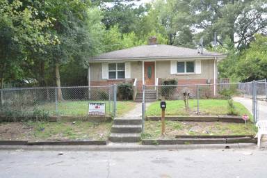 Main picture of 310 Cody St