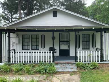 Main picture of 225 Jackson St