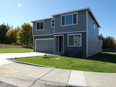 Main picture of 913 Church Ave