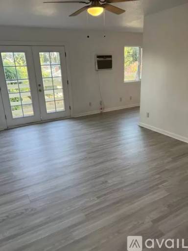 Main picture of 869 Clark Ave