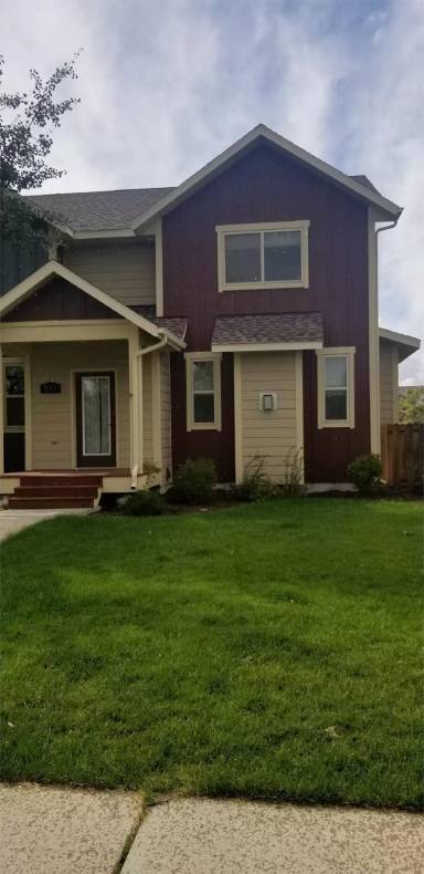 Main picture of 933 Flanders Creek Ave