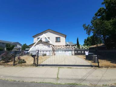 Main picture of 2501 Yreka Ave