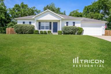 Main picture of 1533 Destiny Dr