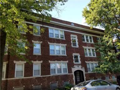 Main picture of 6318 N Rosebury Ave