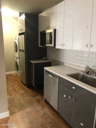 Main picture of 4625 S Drexel Blvd