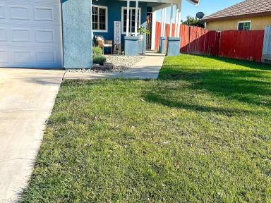 Main picture of 1827 Teak St