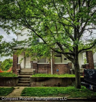 Main picture of 28 N Gladstone Ave