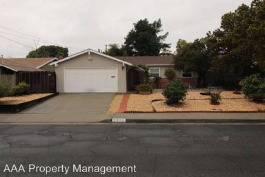 Main picture of 2022 Rainier Dr