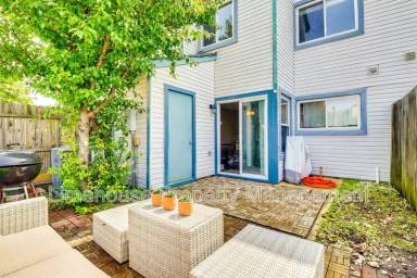 Main picture of 749 Quesnel Dr