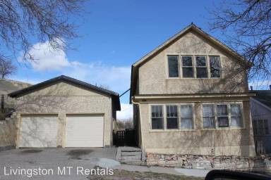 Main picture of 422 N 3rd St