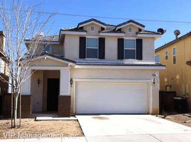 Main picture of 15045 Bluffside Ln