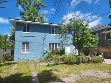 Main picture of 2729 Oak St