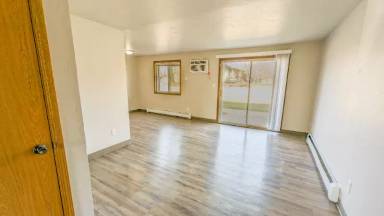 Main picture of 1856 Verlin Rd