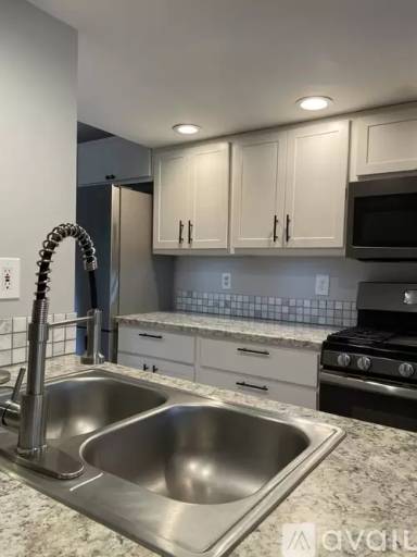 Main picture of 2988 Chapshire Dr SE