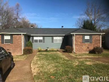 Main picture of 108 Castle Ct