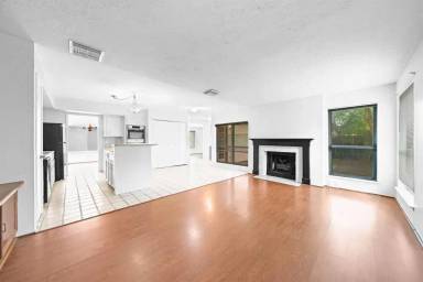 Main picture of 1703 Sullins Way
