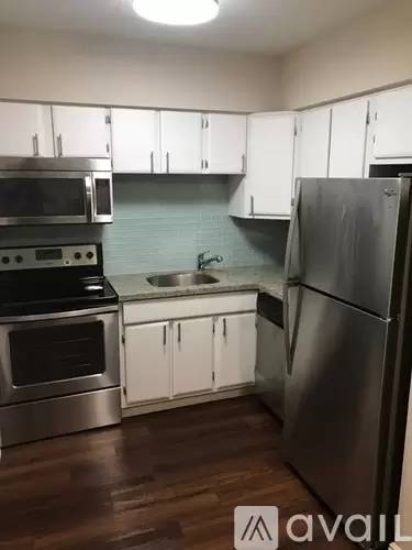 Main picture of 2255 NE 51st St