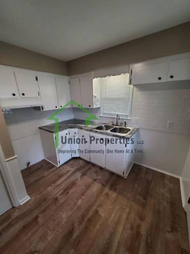 Main picture of 2607 18th Ave