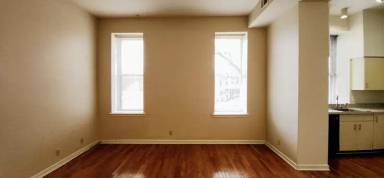 Main picture of S 10th St