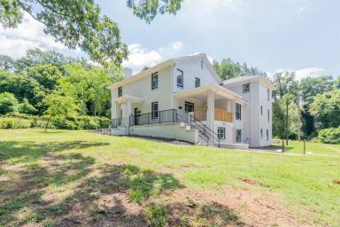 Main picture of 506 E Marion St