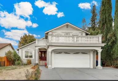 Main picture of 3933 Big Cloud Way
