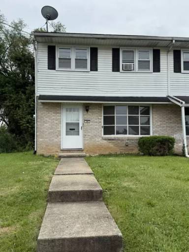 Main picture of 50 F St