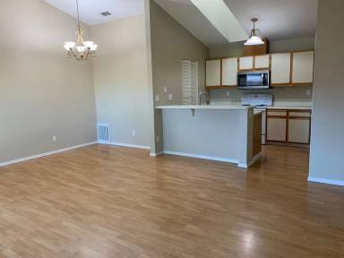 Main picture of 831 Villa Ter