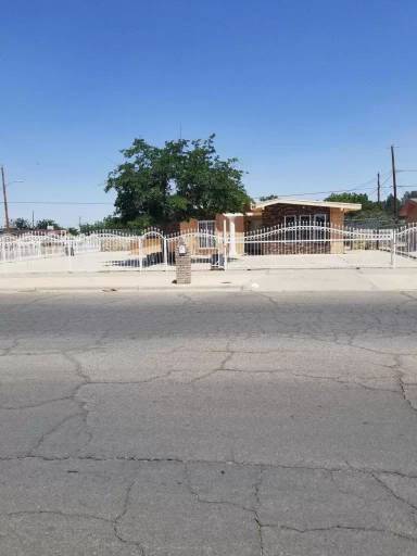 Main picture of 901 Warwick Rd