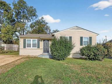 Main picture of 896 Pawnee Ave