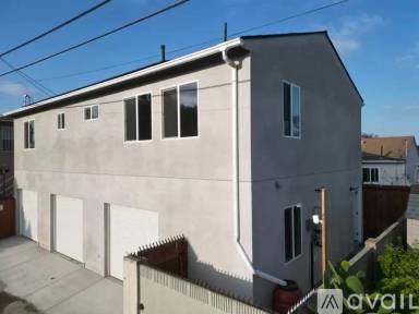 Main picture of 11235 S Hobart Blvd