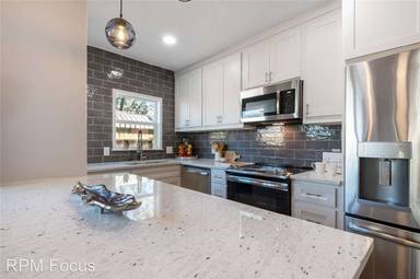 Main picture of 4620 E Side Ave