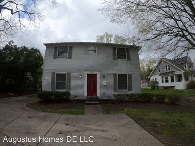 Main picture of 2709 N Main St