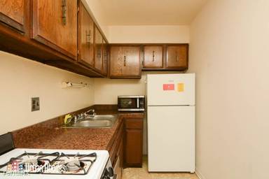 Main picture of Barry Apartments