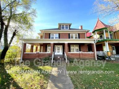 Main picture of 1306 Patterson Ave SW