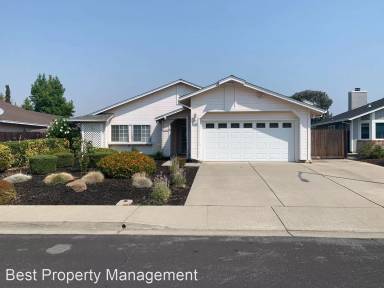 Main picture of 1716 Freeport Ct
