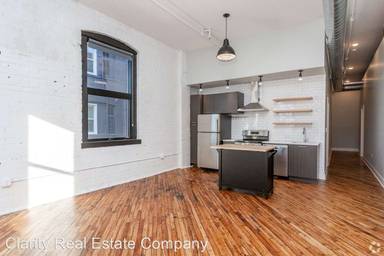 Main picture of 2570 Farnam St