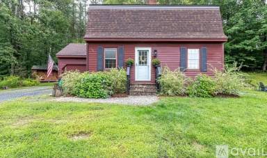 Main picture of 32 Westview Ln