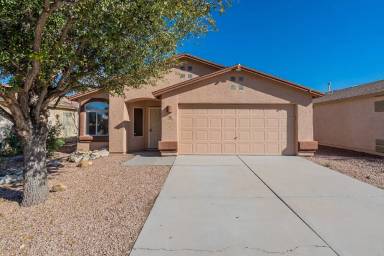 Main picture of 8453 S Burien Rd