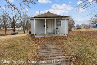 Main picture of 401 W 26th St
