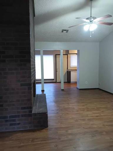 Main picture of 201 Woodman Dr