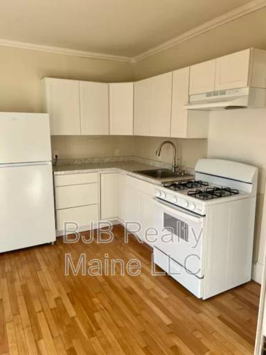 Main picture of 299 Ocean St