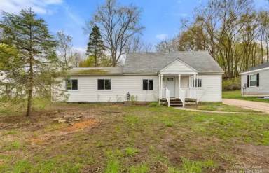 Main picture of 393 Elder St