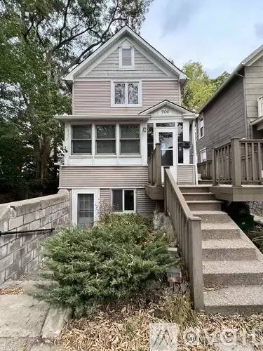 Main picture of 709 26th Ave S