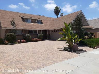 Main picture of 6261 Crystal Lake Ave